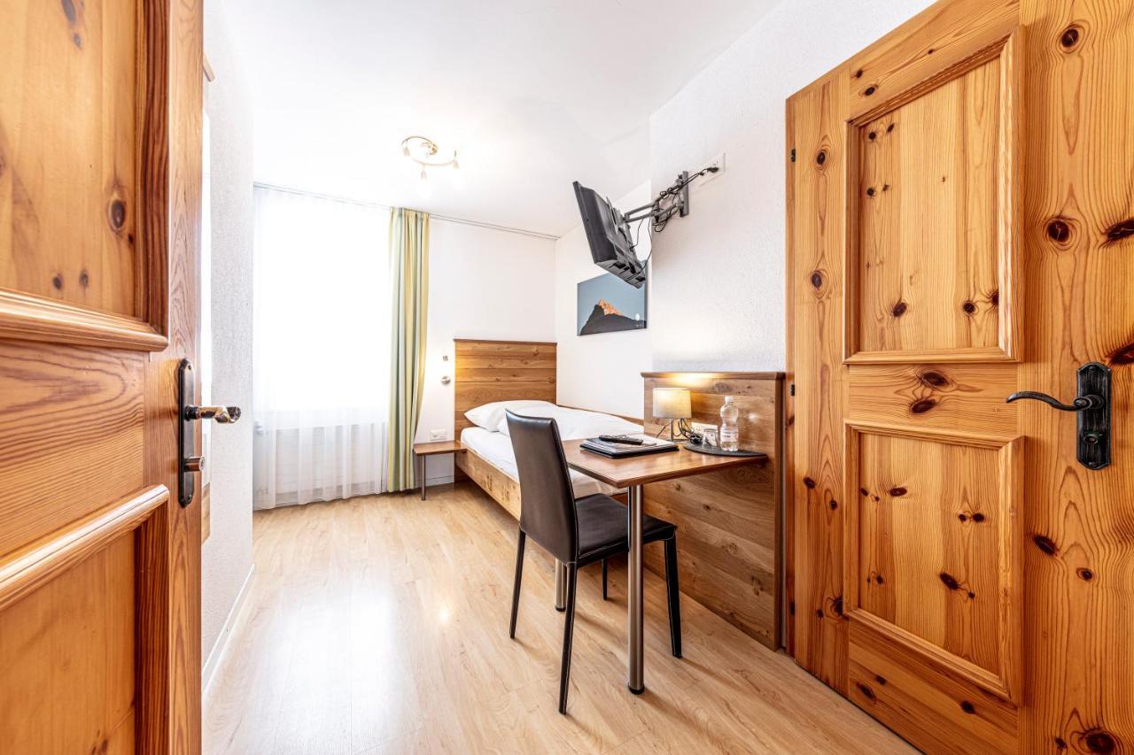 Hotel Filli Скуоль Екстер'єр фото