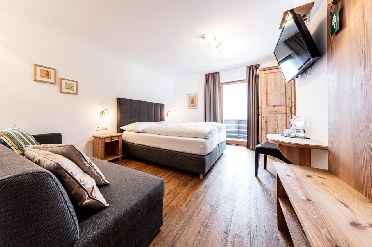 Hotel Filli Скуоль Екстер'єр фото